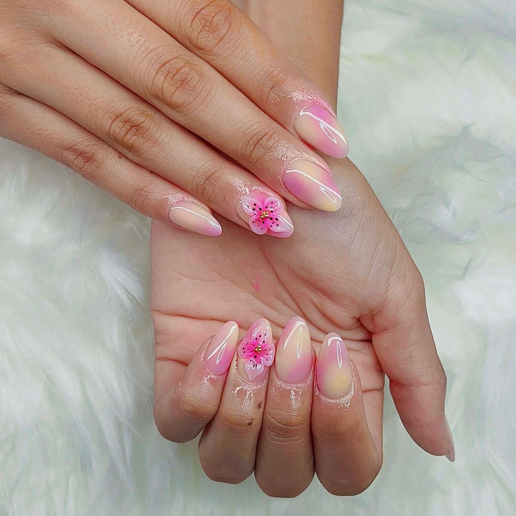 Nashua Nails Spa custom nail art