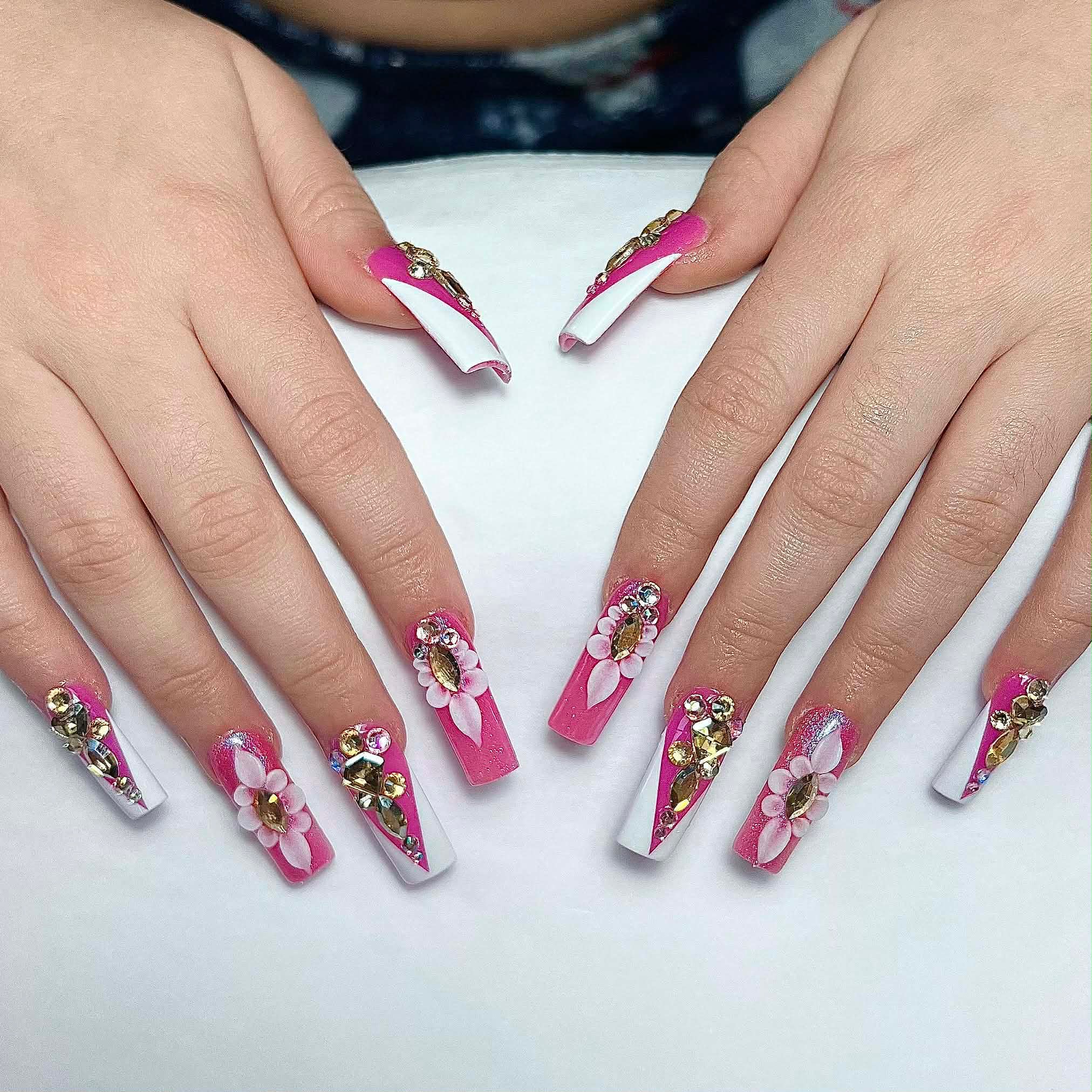 Nashua Nails Spa dip powder nails