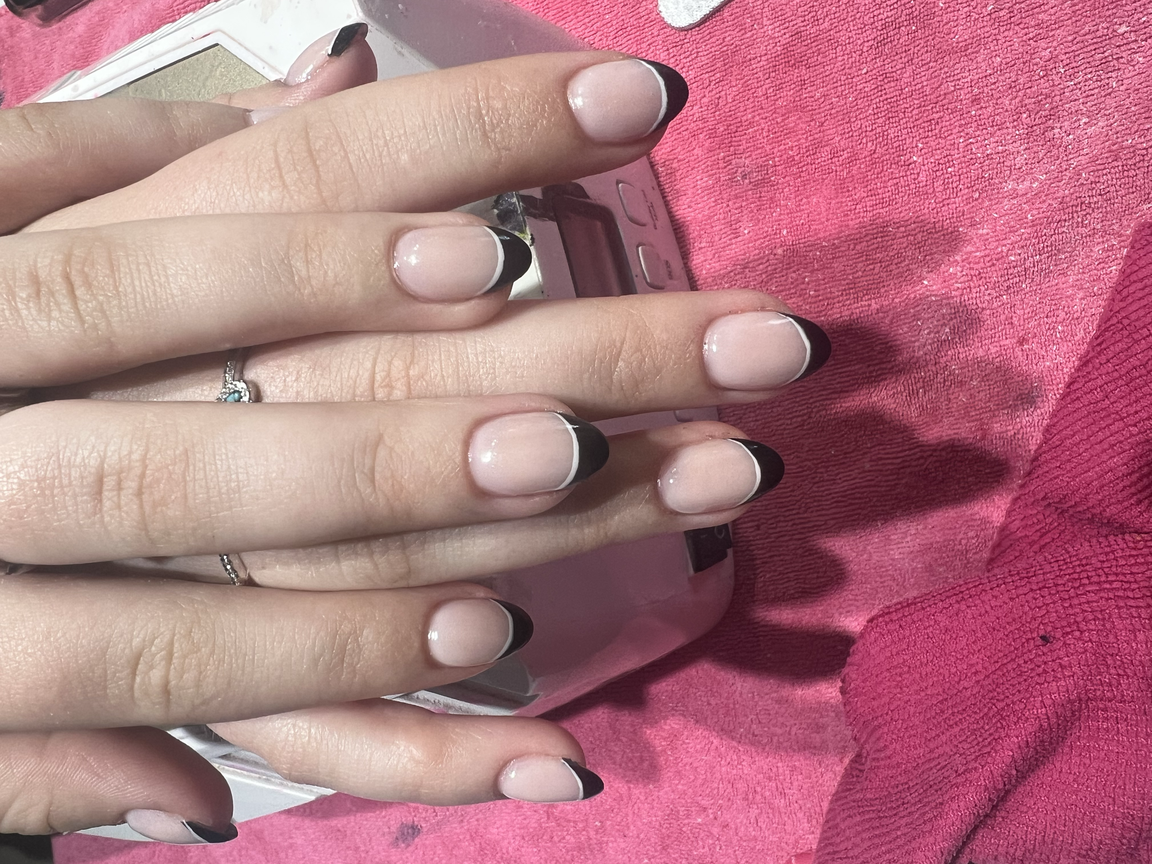 Nashua Nails Spa dip powder nails