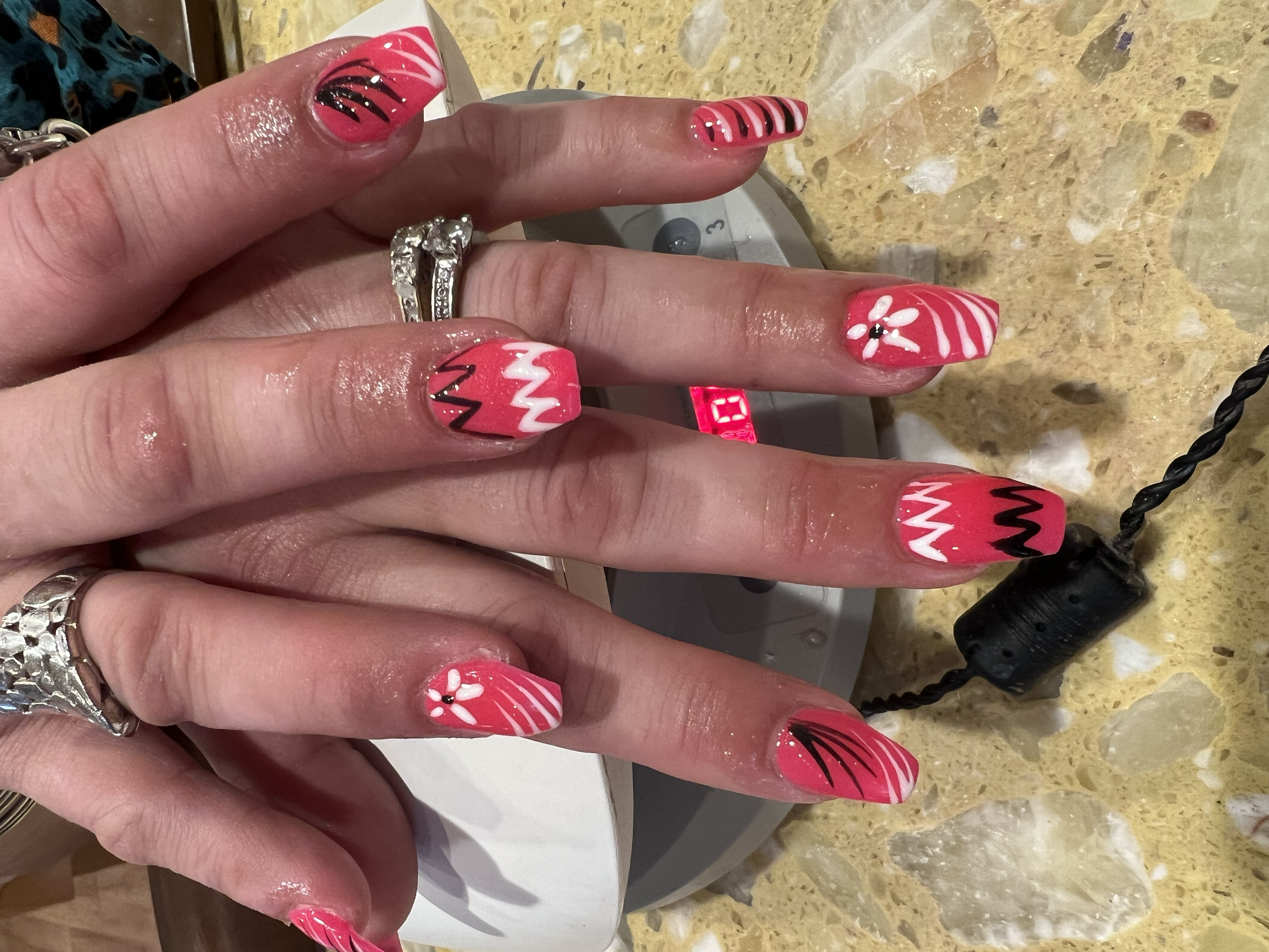 Nashua Nails Spa dip powder nails