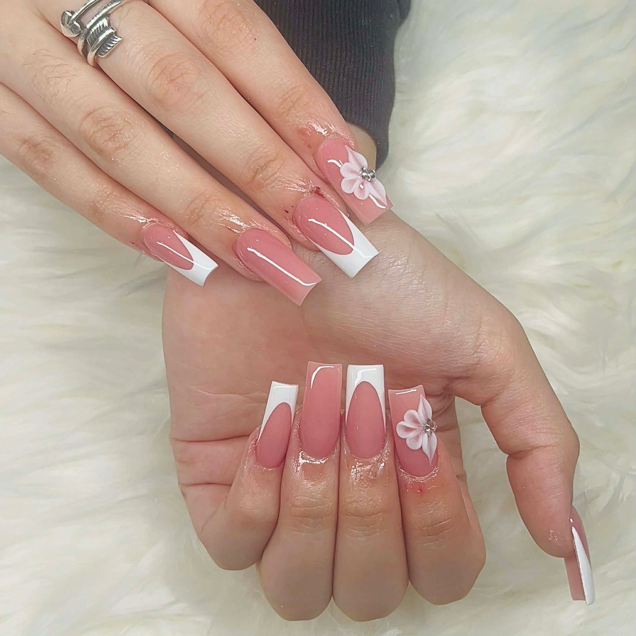 Nashua Nails Spa nail art design